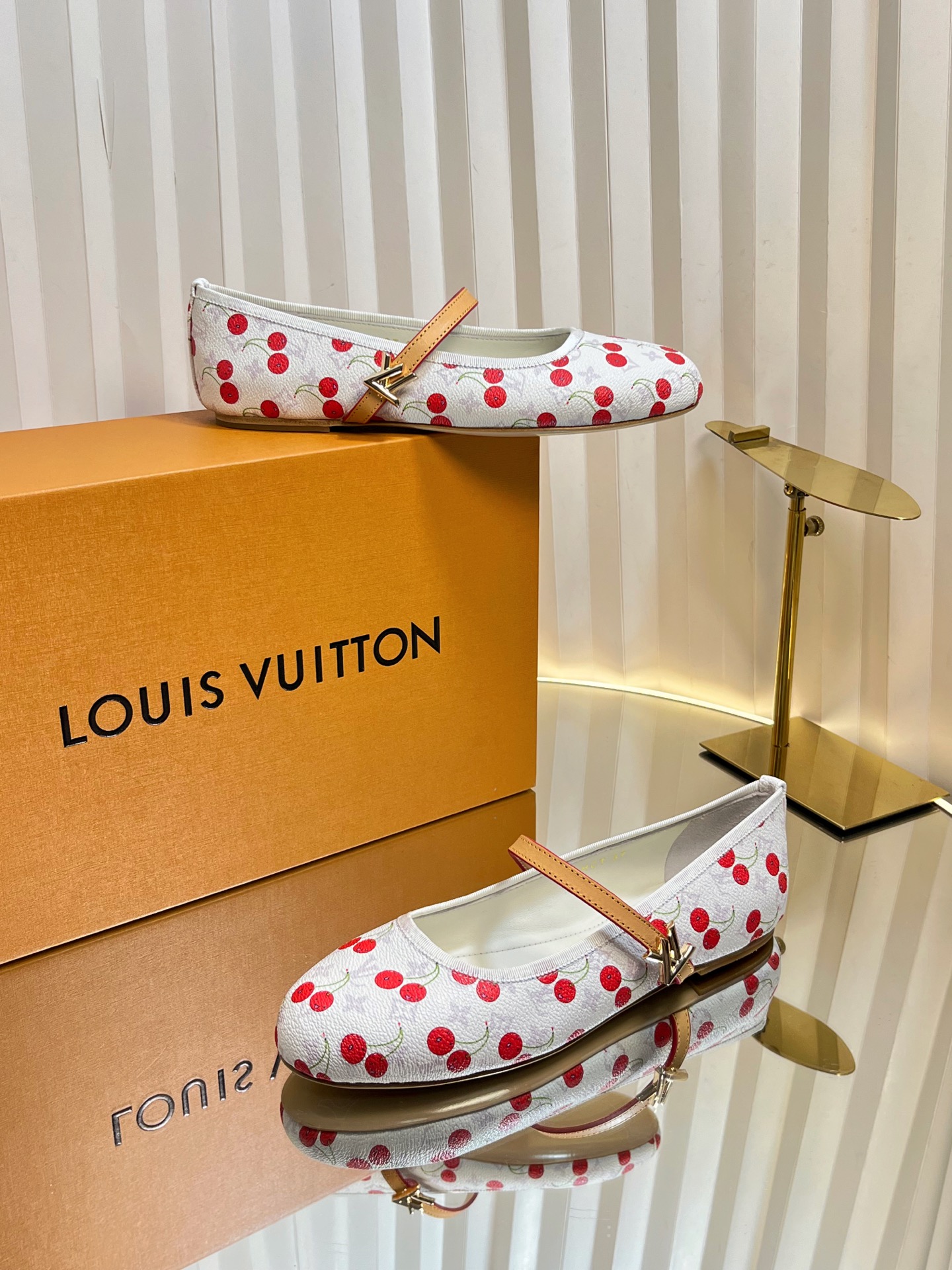 Louis Vuitton Women's Ballerina Flats with Cherry Print, Size 35-42 5 i1751236755373 2744 0 3