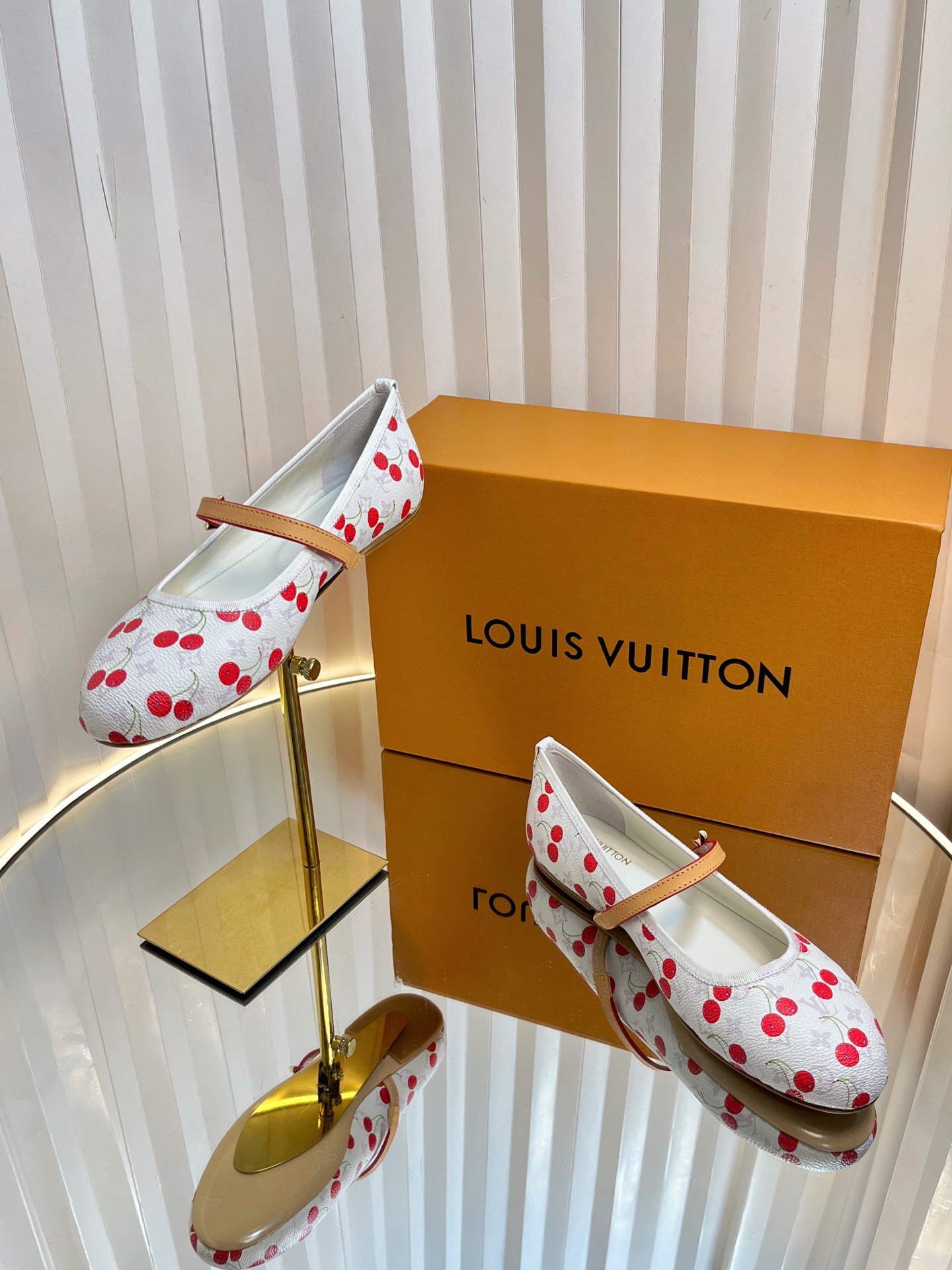 Louis Vuitton Women's Ballerina Flats with Cherry Print, Size 35-42 8 i1751236756998 6137 0 6