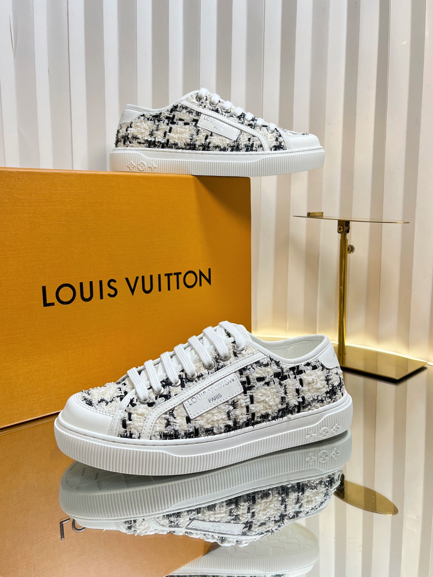 Louis Vuitton Lagoon Sneakers for Women,Size 35-42,Black and White Tweed 4 i1751463762719 7652 0 3
