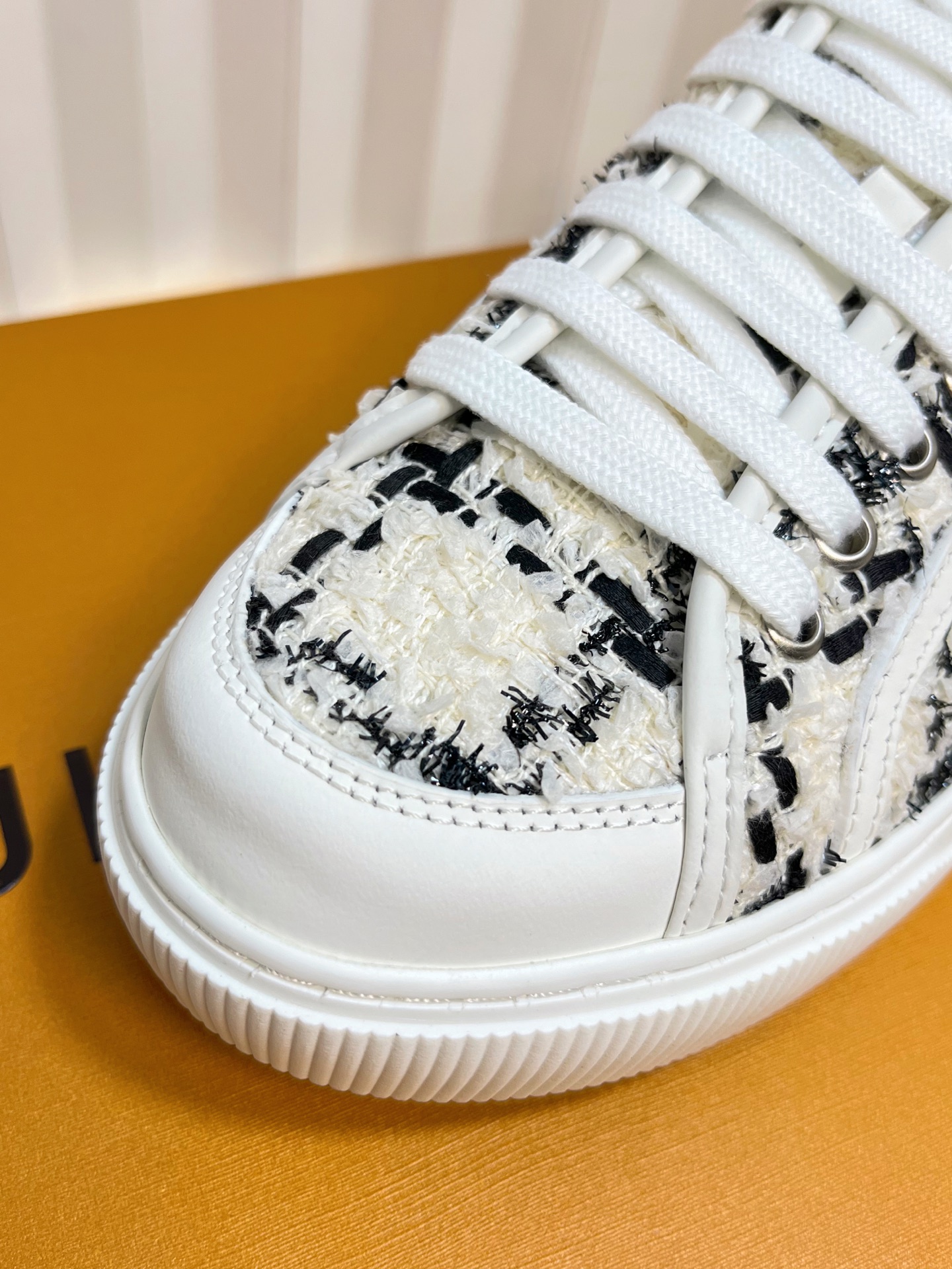 Louis Vuitton Lagoon Sneakers for Women,Size 35-42,Black and White Tweed 6 i1751463764323 1480 0 5