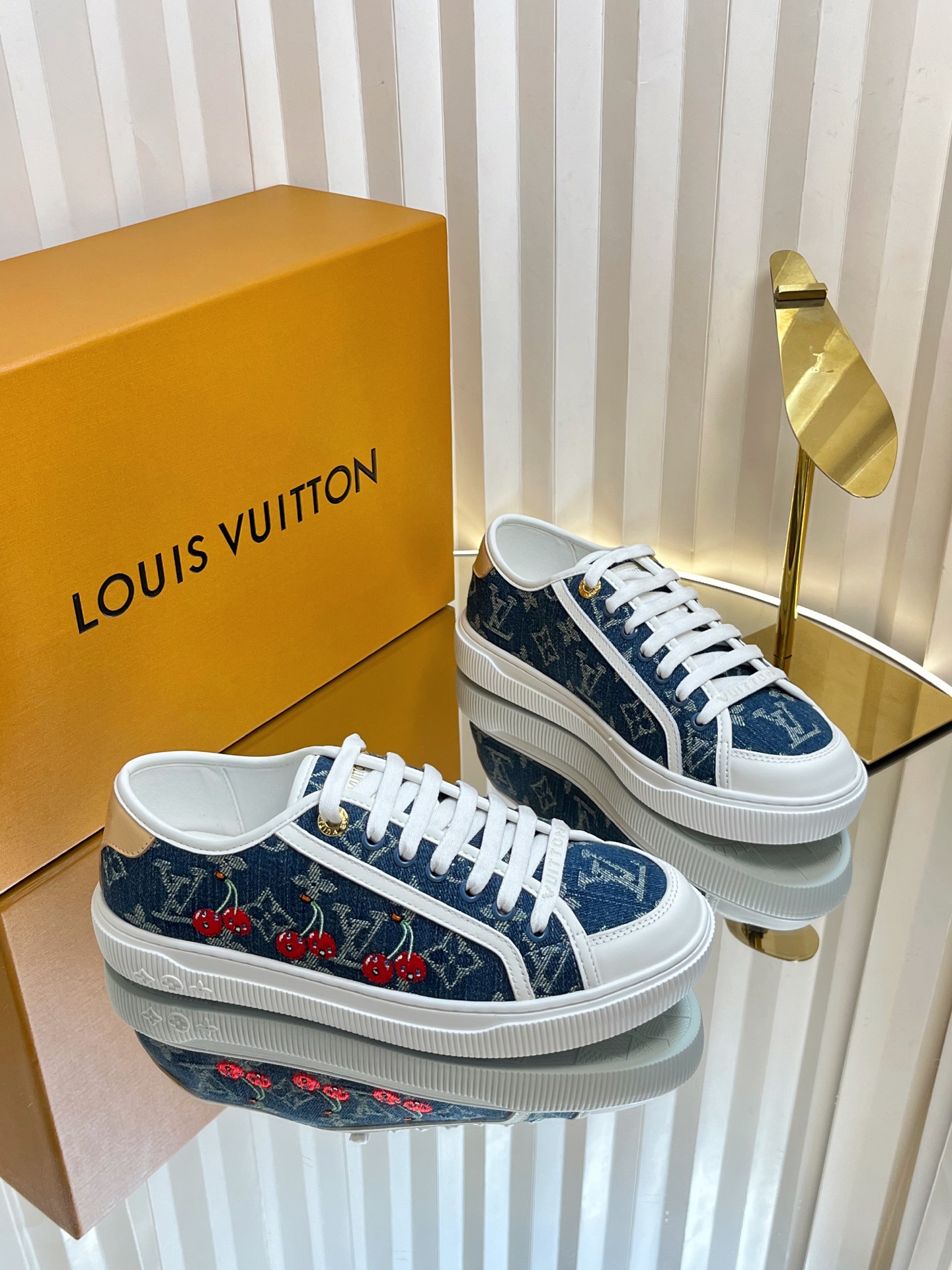 Louis Vuitton Lagoon Denim Sneakers with Cherry Embroidery, Women's Size 35-42 2 i1751463869791 7908 0 0