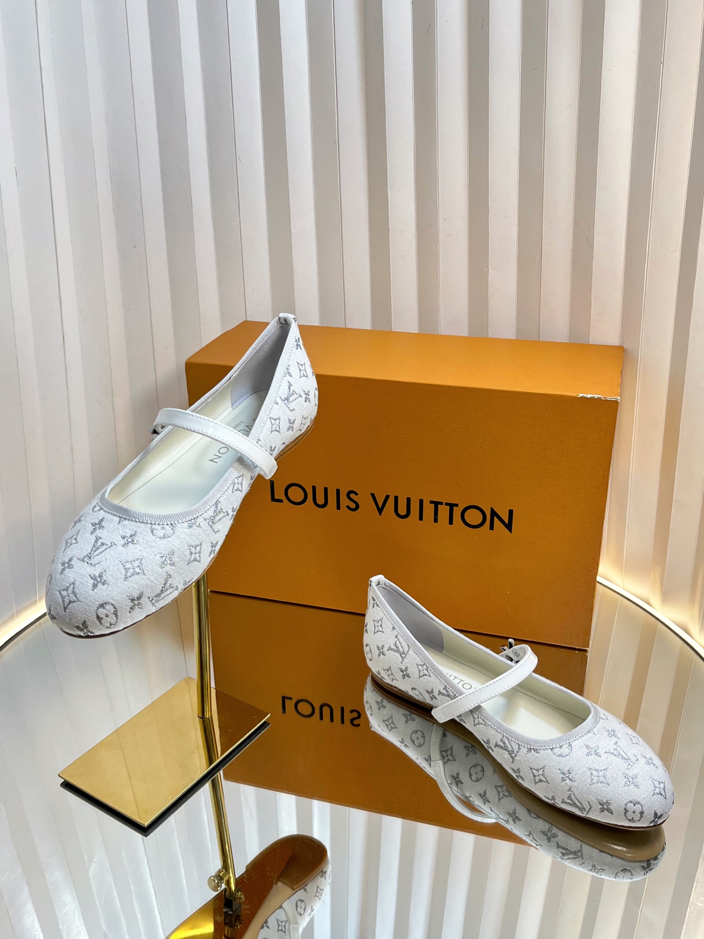 LV Donkey Ballet Shoes: Spectrum Series with Original Sheep Skin and Italian Leather - 图片 5