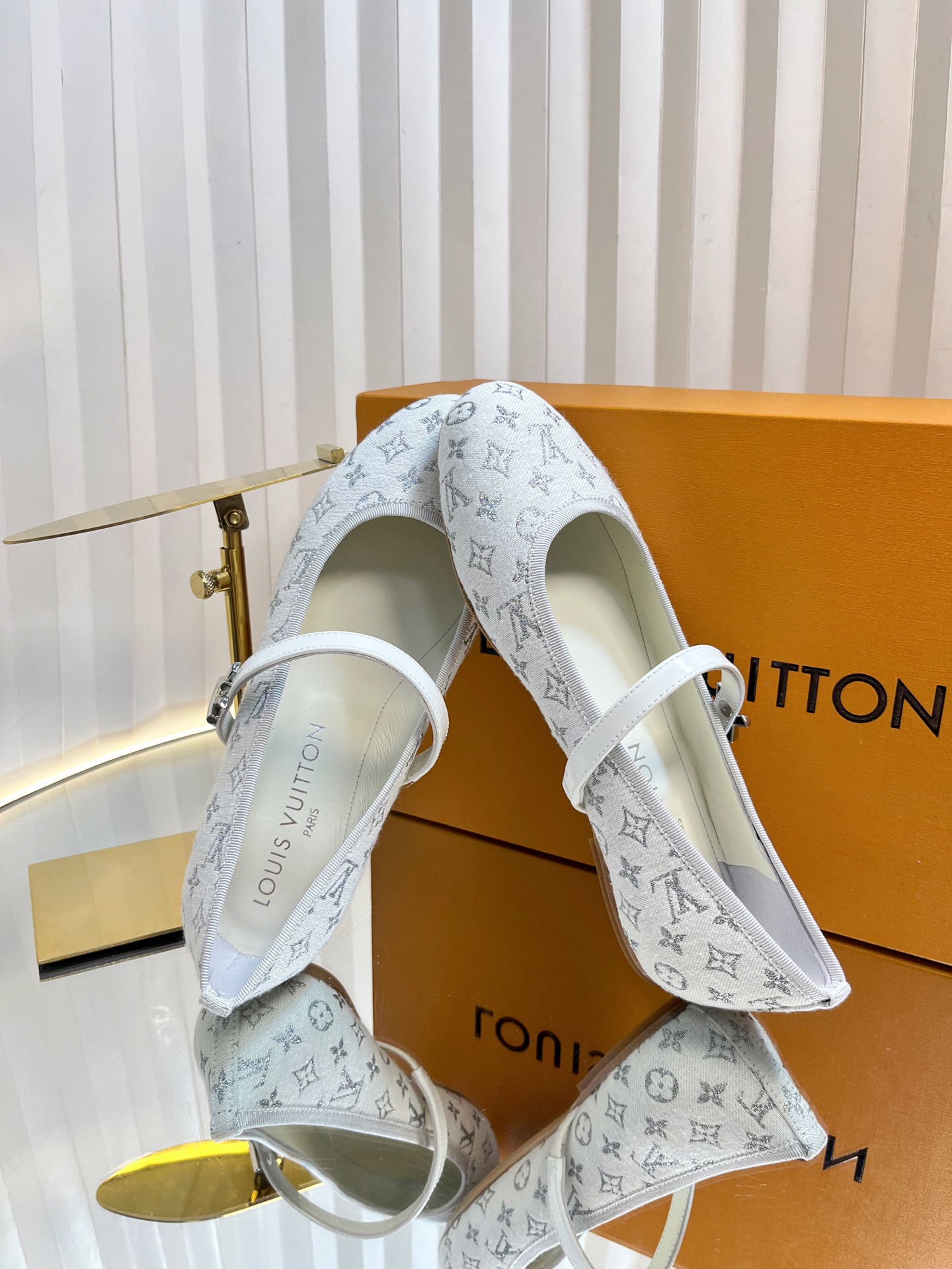 LV Donkey Ballet Shoes: Spectrum Series with Original Sheep Skin and Italian Leather - 图片 6