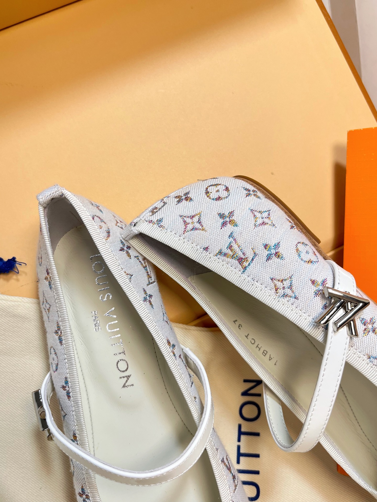 LV Donkey Ballet Shoes: Colorful, Sexy, Cozy, Italian Leather, Custom Sheepskin, Spectrum Series - 图片 8