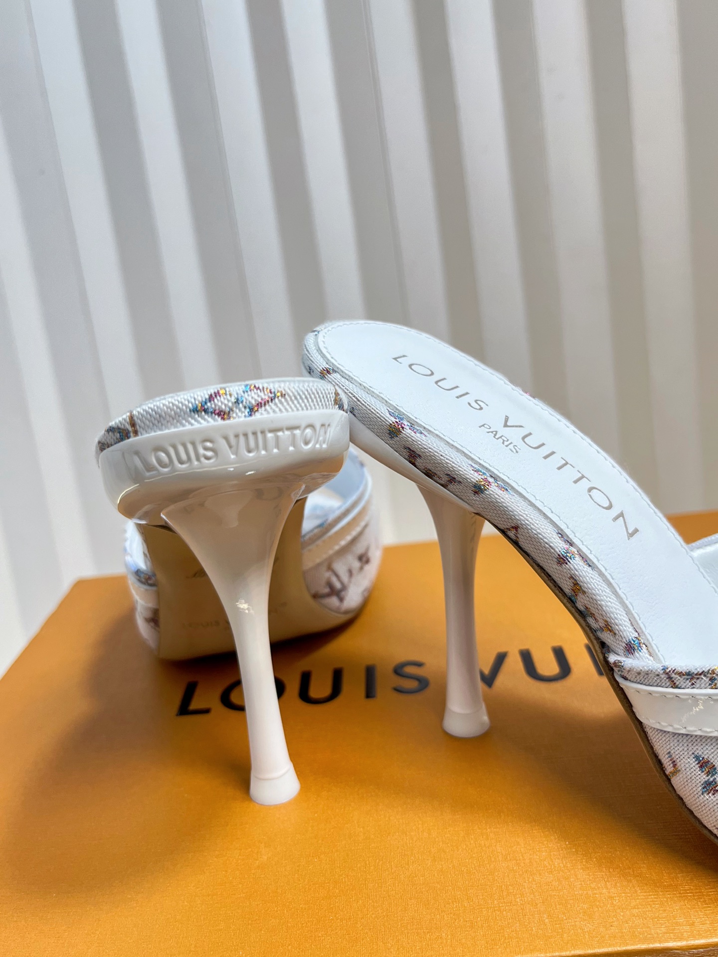 LV Donkey Ballet Shoes: Colorful, Sexy, Cozy, Italian Leather, Customizable, Sizes 35-41 - 图片 8