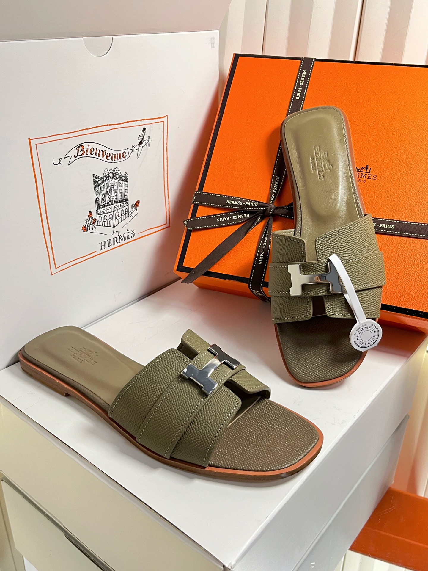 Hermes Slides