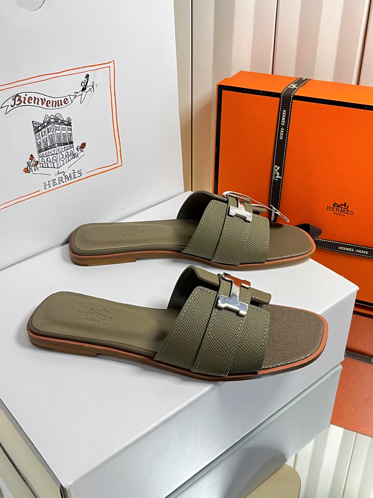 Hermes Slides