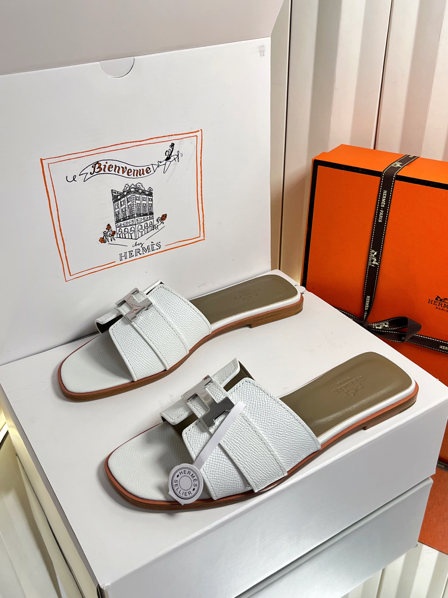 Hermes Slides