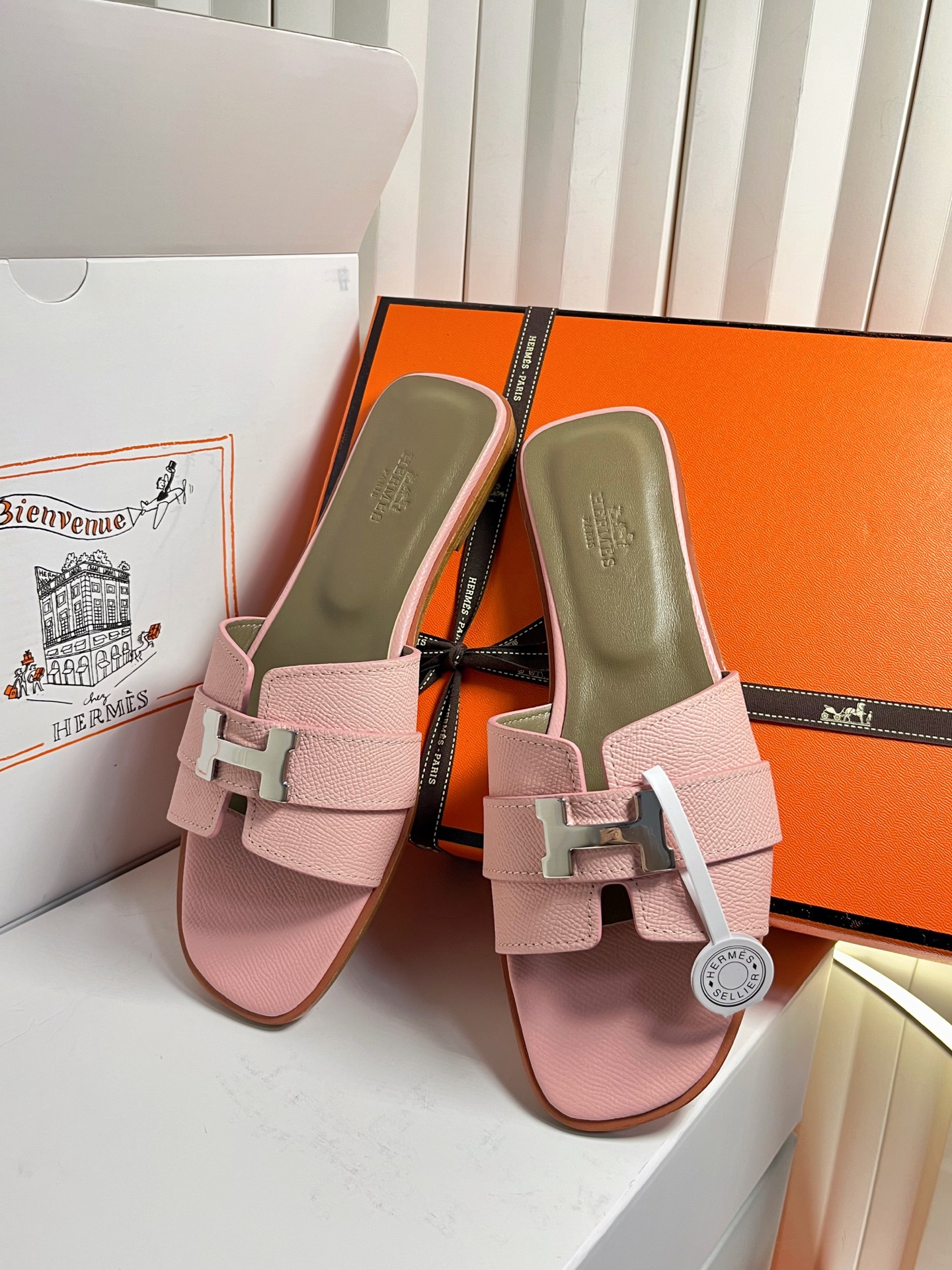 Hermes Slides