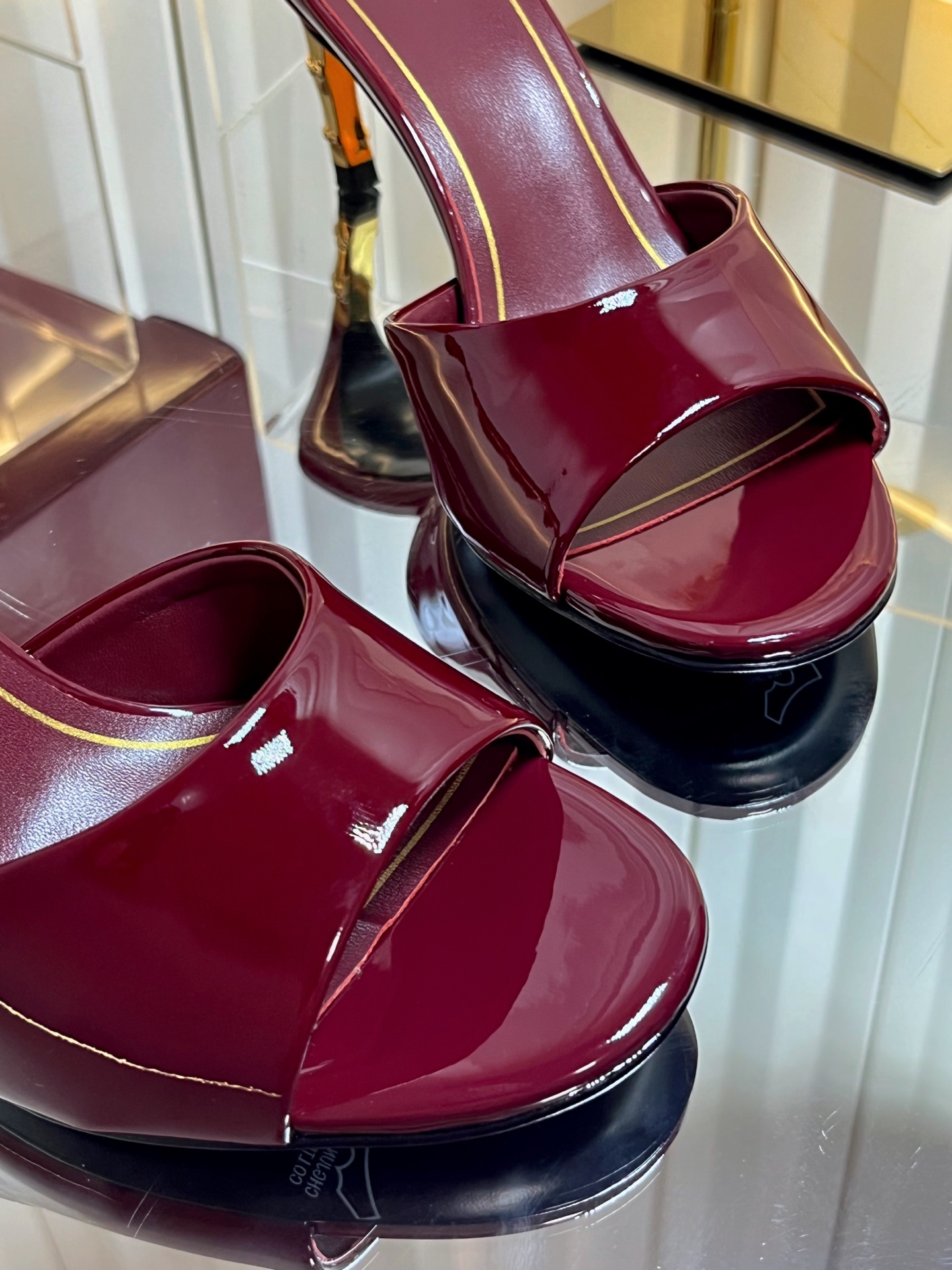 Gucci Slides