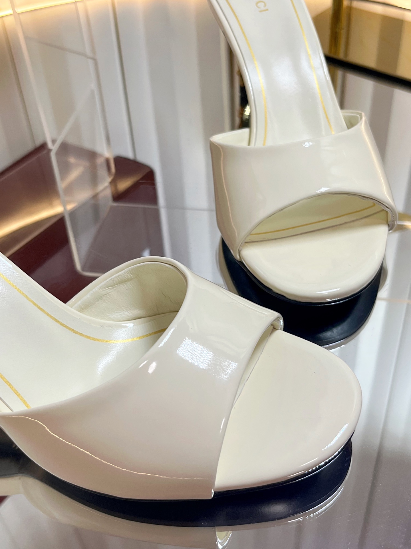 Gucci Slides