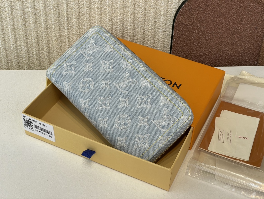 Louis Vuitton Portefeuilles Tissé Cuir de vache Tissu coton bleu M82958