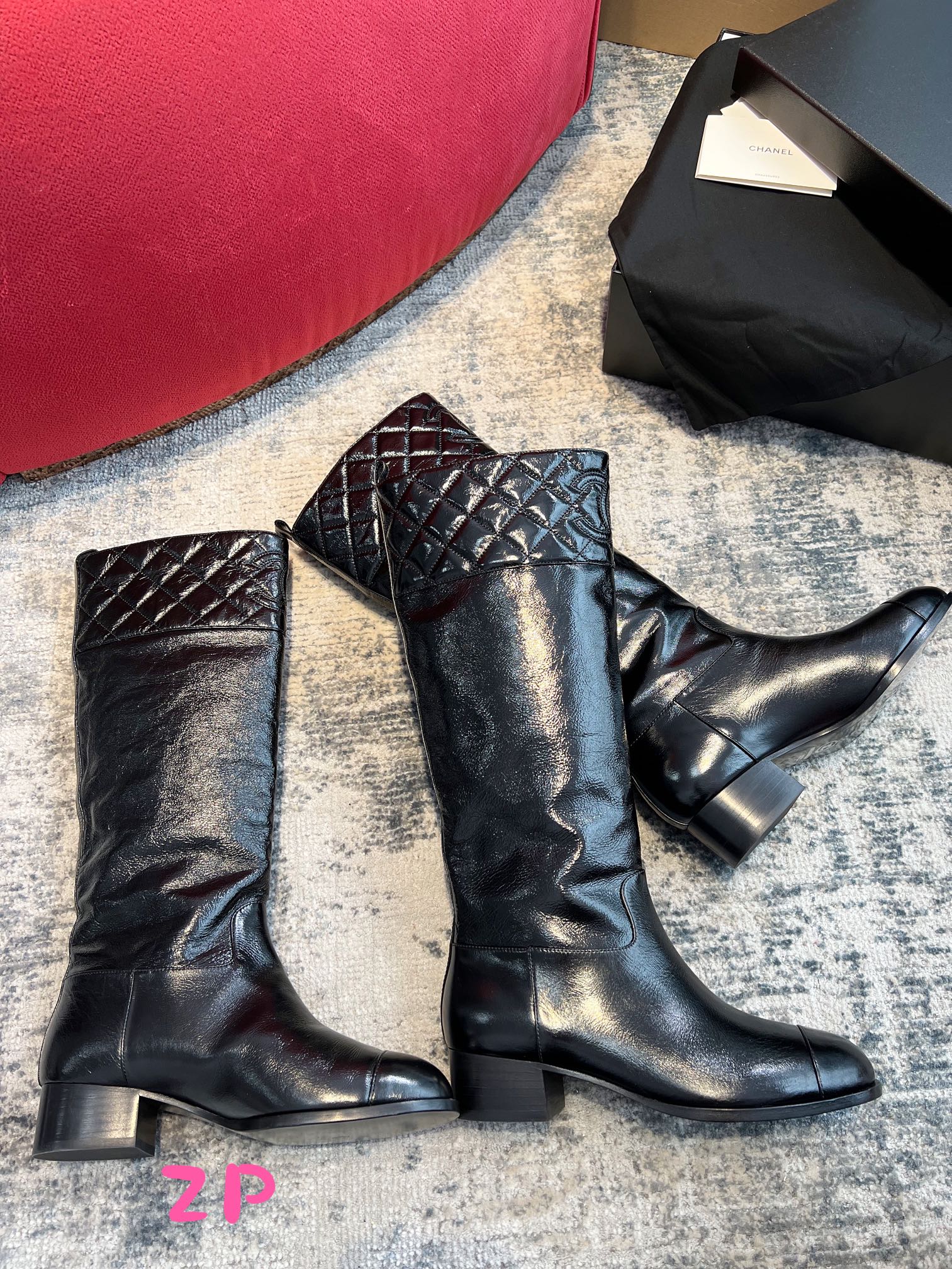 NO:680093,More details: Customized imported oil-waxed cowhide, consistent with Z. The inner collar is also made of diamond-shaped three-dimensional craftsmanship!  Pay attention to the difference. The interior is imported grade A sheepskin, boots, cowhide, sheepskin.19860909更多细节 定制进口油蜡牛皮,跟Z一致 内里领口位置也是菱形立体工艺！注意区分哦 内里进口A级羊皮,靴子,boots,cowhide,sheepskin,Women's Shoes