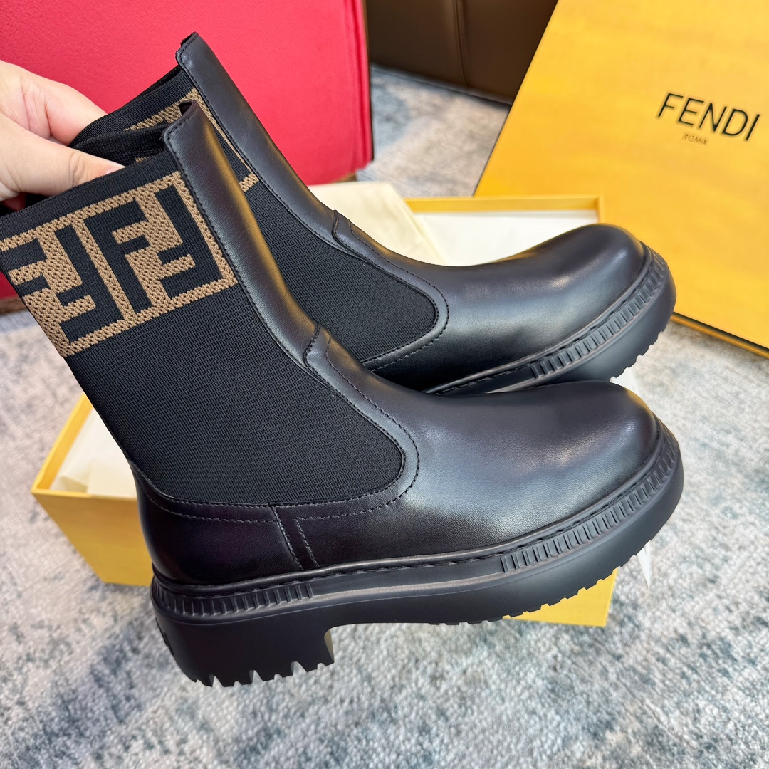 7 Sternesammlung
 Fendi Kopieren
 Stiefel Spleißen Rindsleder Winterkollektion Fashion