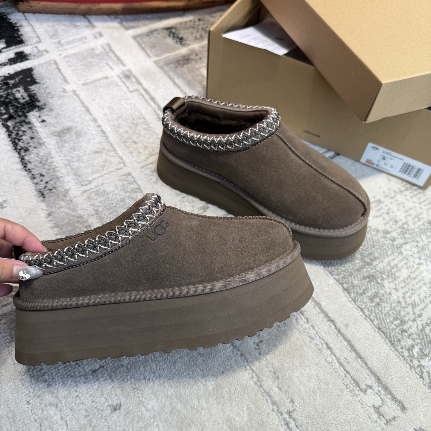 NO:615222,More details, half-flop furry shoes19860909更多细节,半拖毛毛鞋,Women's Shoes