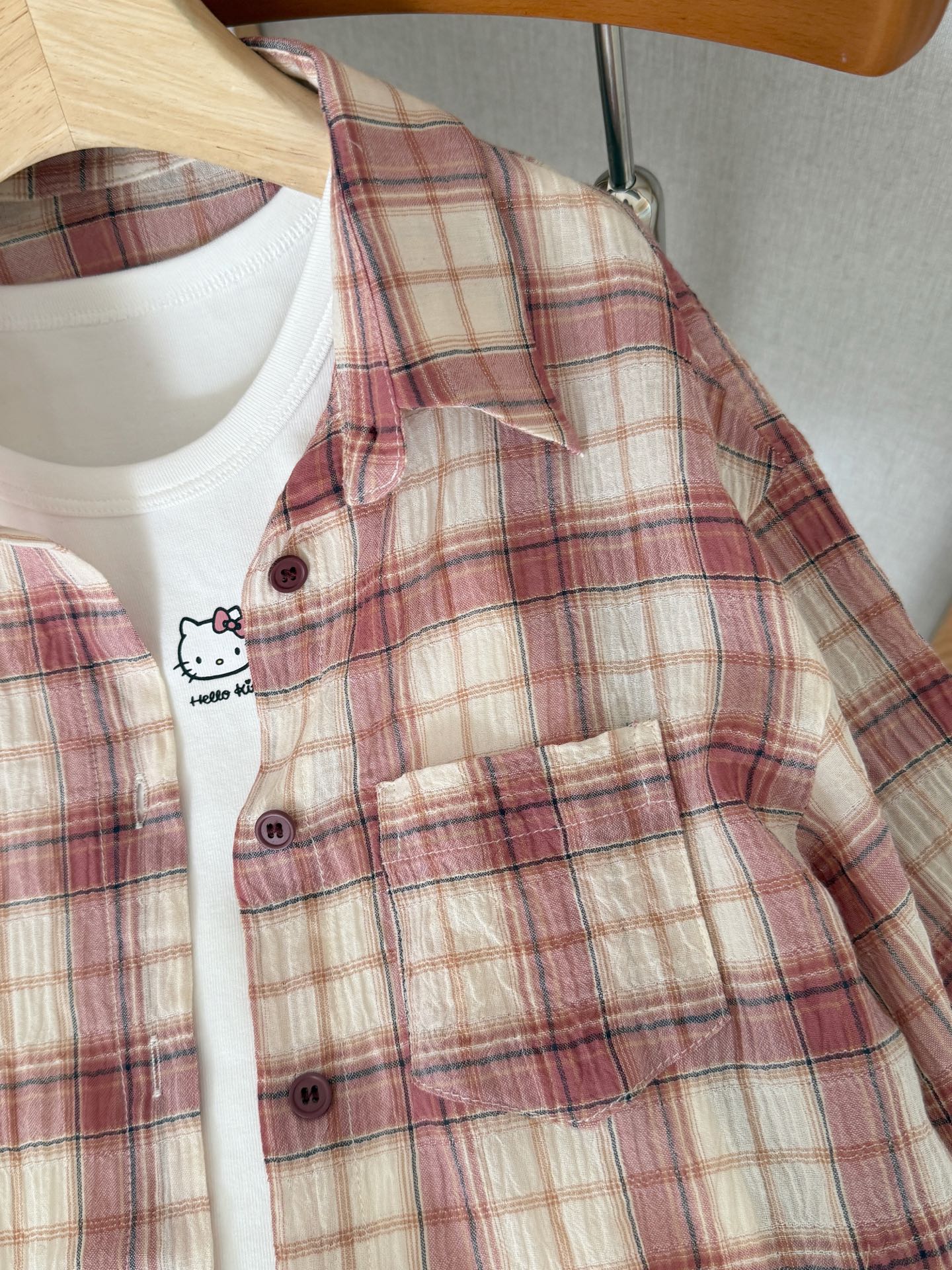 ✅Camisa a cuadros para padres e hijos en tono rosa 110-170 yardas @89.9 Chaleco de algodón de Hello Kitty 110-170 yarda…