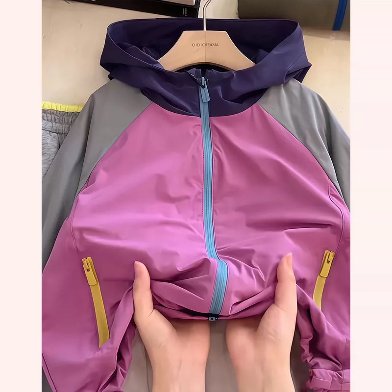 99.9@una pieza 110-170 venta rápida. Chaqueta de montaña infantil para primavera al aire libre, ¡combinación de colores…