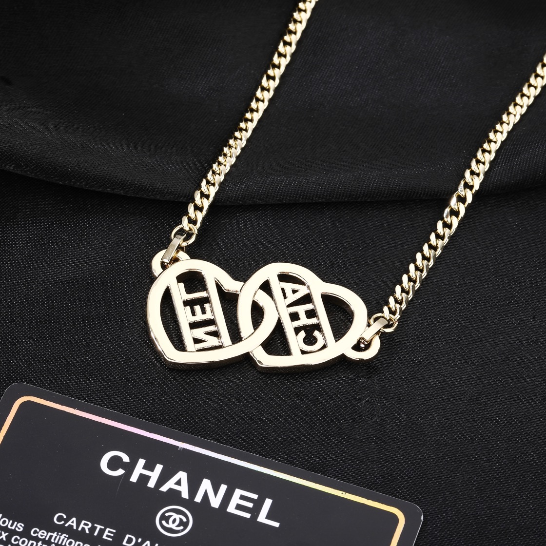  小香 Chanel 新款爱心💗项链 专柜同步上新 双C项链 精工打造原版一致黄铜材质