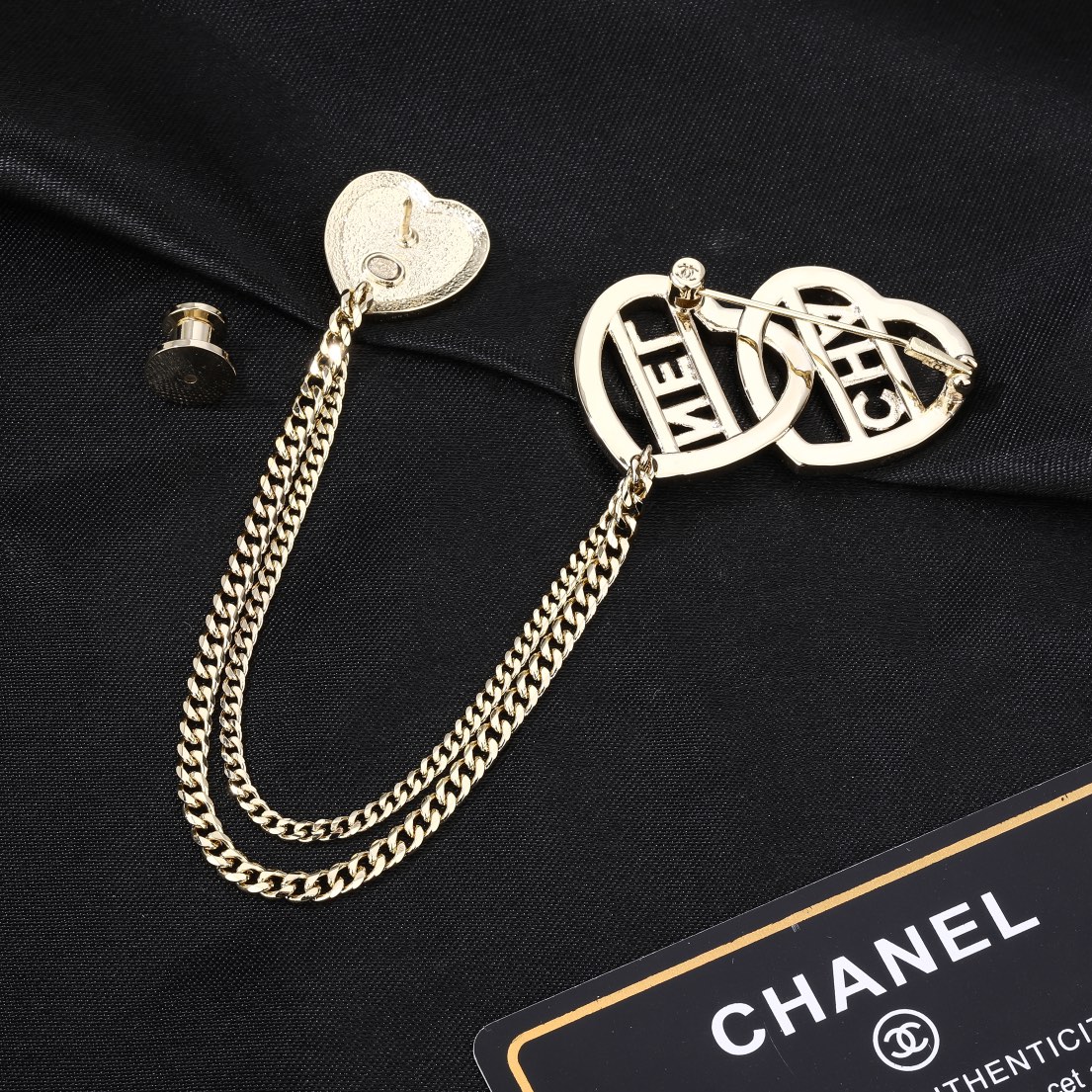 小香Chanel新款爱心胸针专柜同步上新双C胸针精工打造原版一致黄铜材质