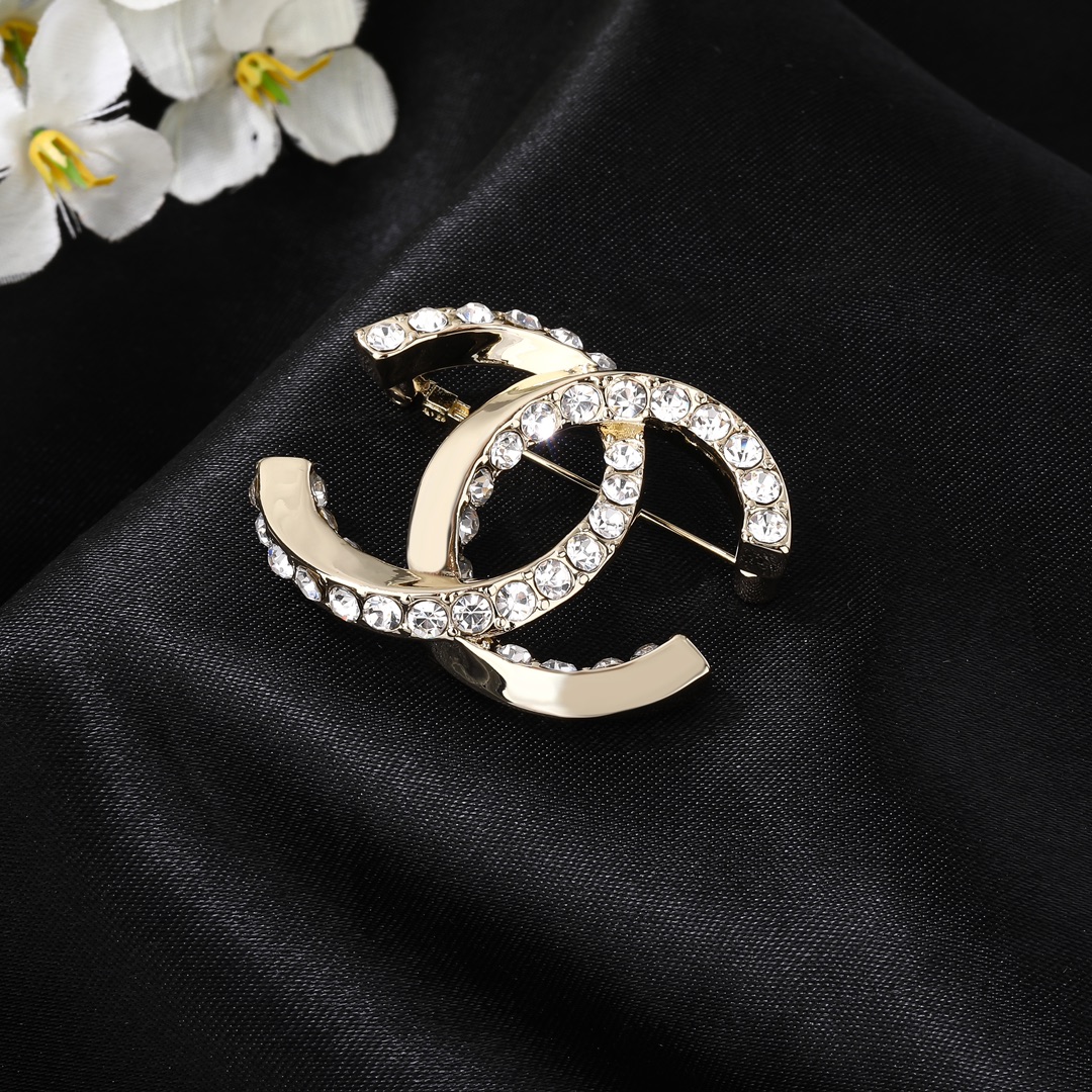  小香 双C胸针 今日新品 秋冬必备 官网新款 同步上新 新款项链原版定制 仙女本仙❤