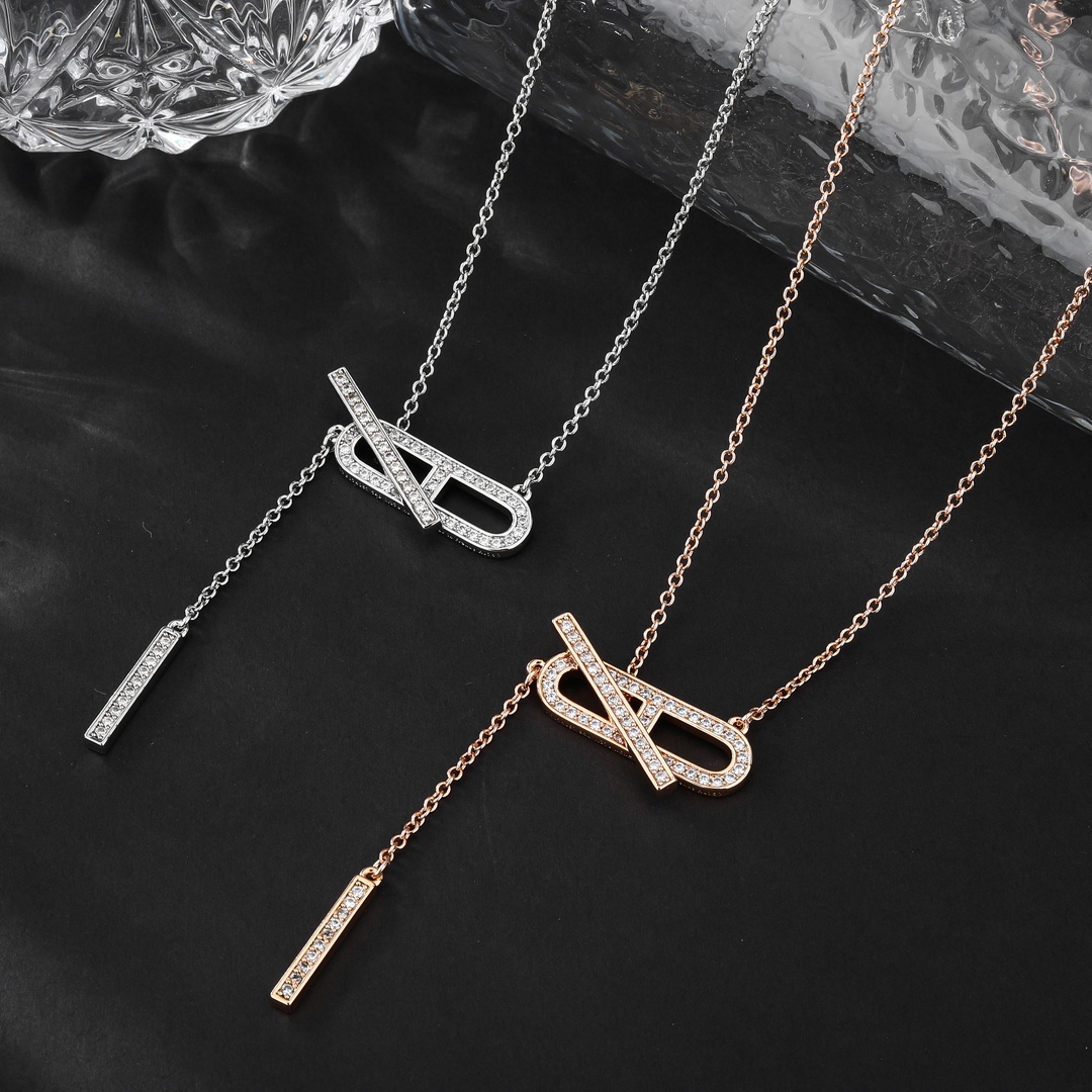 Collar Hermes Ever Chaine d Ancre Metal oro rosa con piedras transparentes como diamantes Metal plateado con piedras transparentes como diamantes 40cm