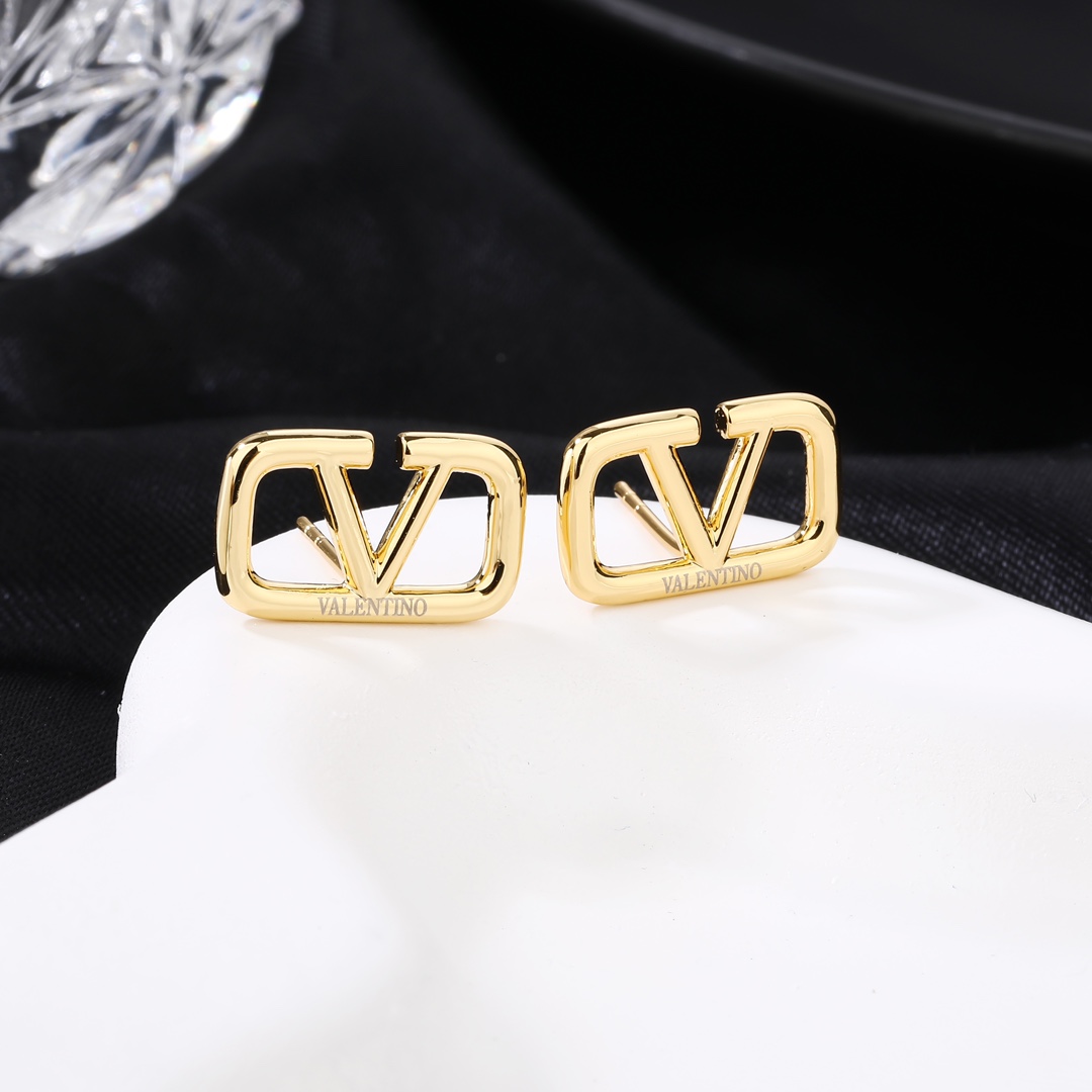 #140, VALENTINO VALENTINO, THE NEW EARRING, THE FINE LITTLE EARRINGS, THE SUPERMASSIVE SUPERS ARE PERFECT FOR EVERYDAY WEAR - 图片 7