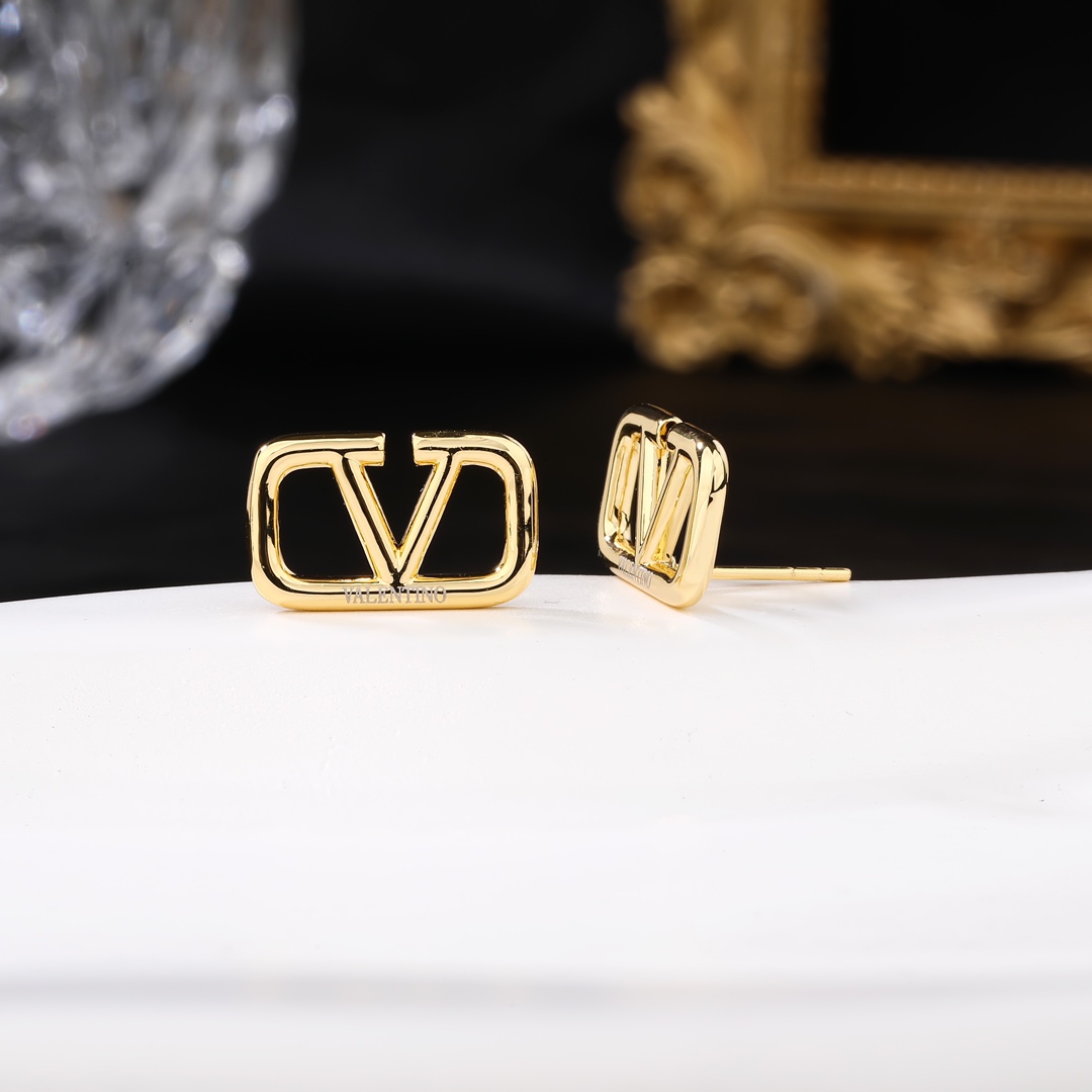 #140, VALENTINO VALENTINO, THE NEW EARRING, THE FINE LITTLE EARRINGS, THE SUPERMASSIVE SUPERS ARE PERFECT FOR EVERYDAY WEAR - 图片 5
