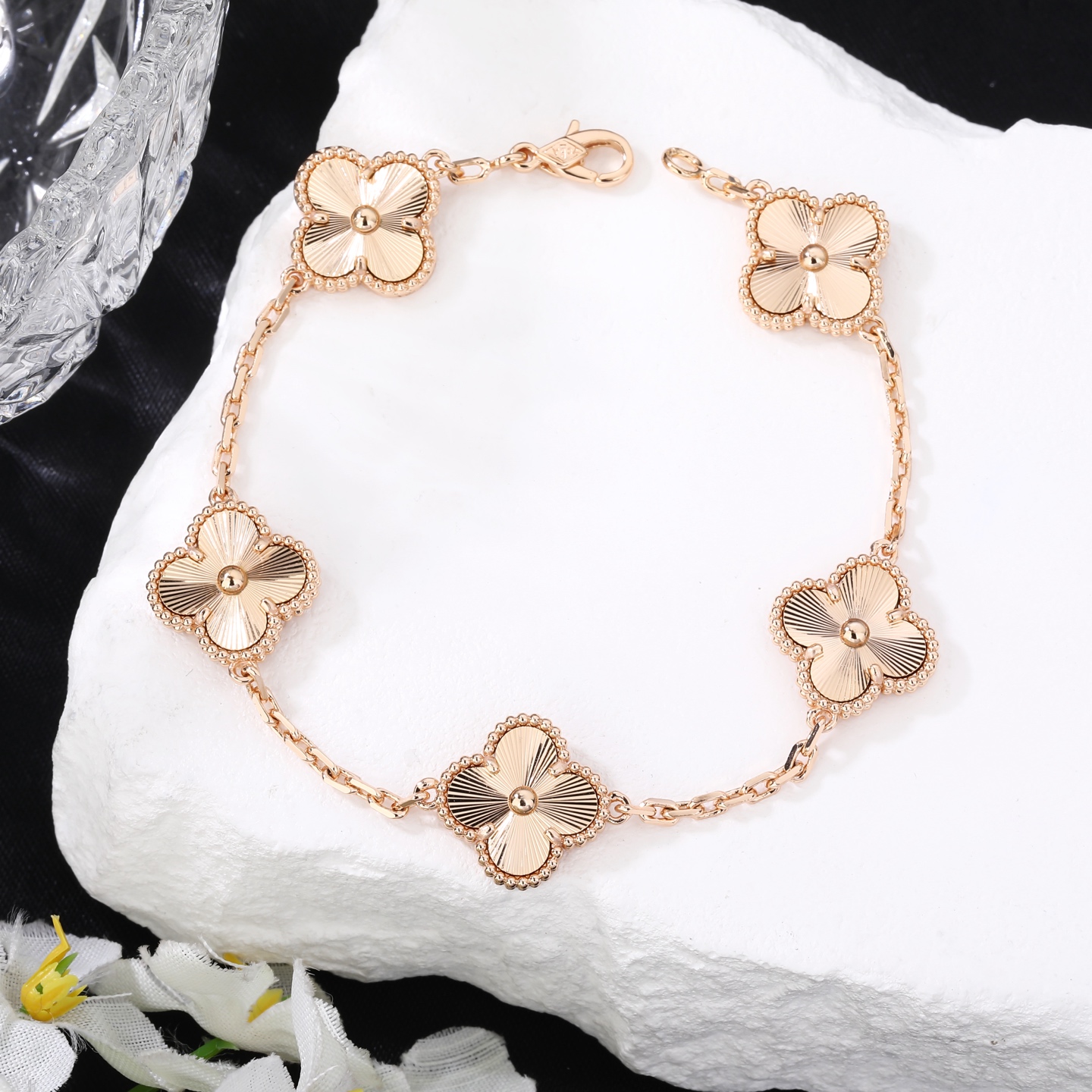 Van Cleef Arpels Vintage Alhambra bracelet Rose gold with guilloche engraved clover motifs no gemstones 18cm