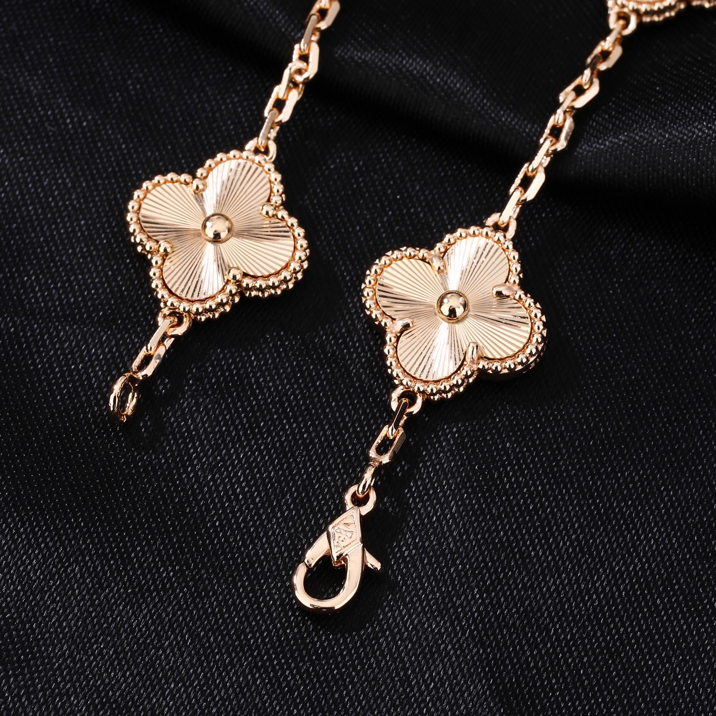 Van Cleef Arpels Vintage Alhambra bracelet Rose gold with guilloche engraved clover motifs no gemstones 18cm