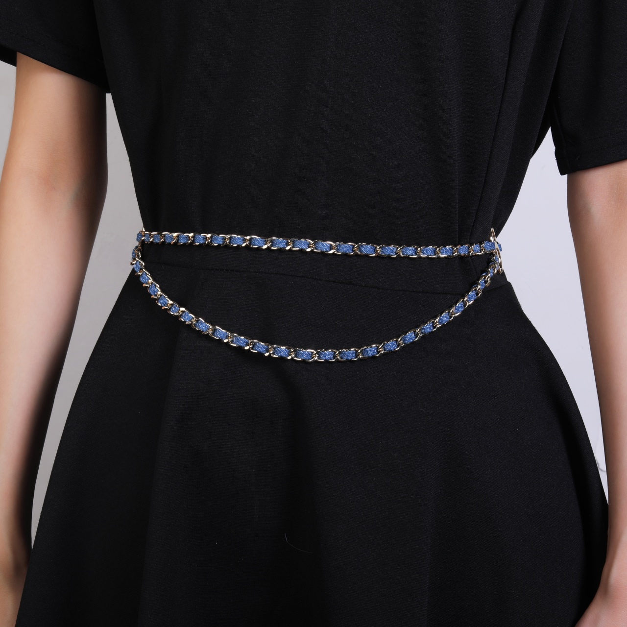 小香 Chanel 新品蓝色腰链 代购级别 一比一品质 香奈鹅 系列 经典cc logo 风格高级百搭 