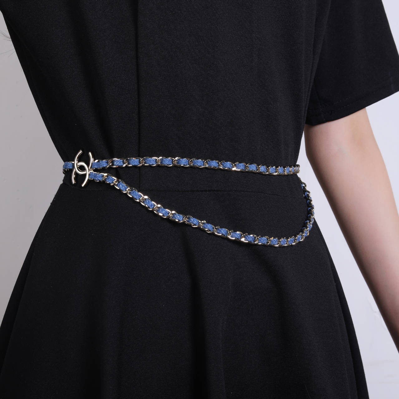 小香 Chanel 新品蓝色腰链 代购级别 一比一品质 香奈鹅 系列 经典cc logo 风格高级百搭 