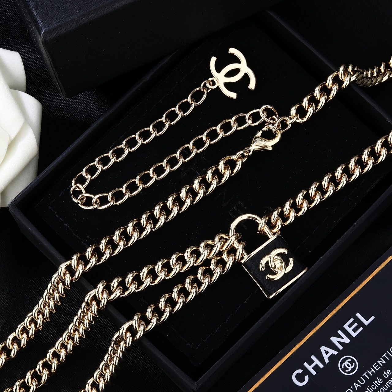 小香 Chanel 新品腰链 代购级别 一比一品质 香奈鹅 系列 风格高级百搭 高级感爆棚 现货