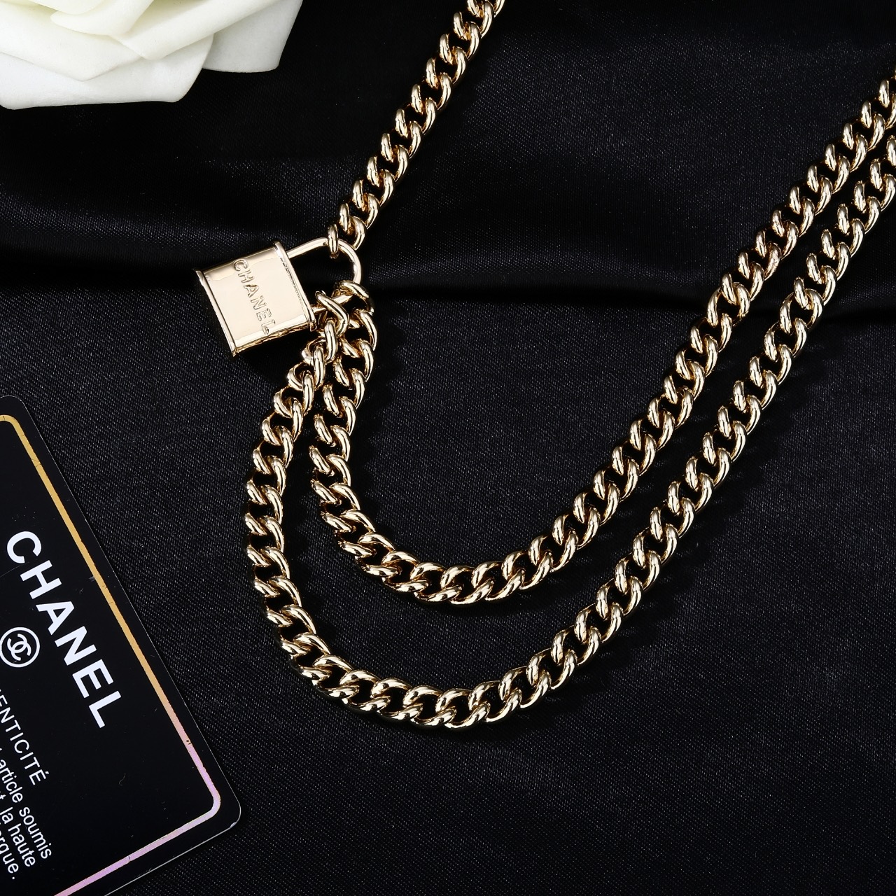 小香 Chanel 新品腰链 代购级别 一比一品质 香奈鹅 系列 风格高级百搭 高级感爆棚 现货