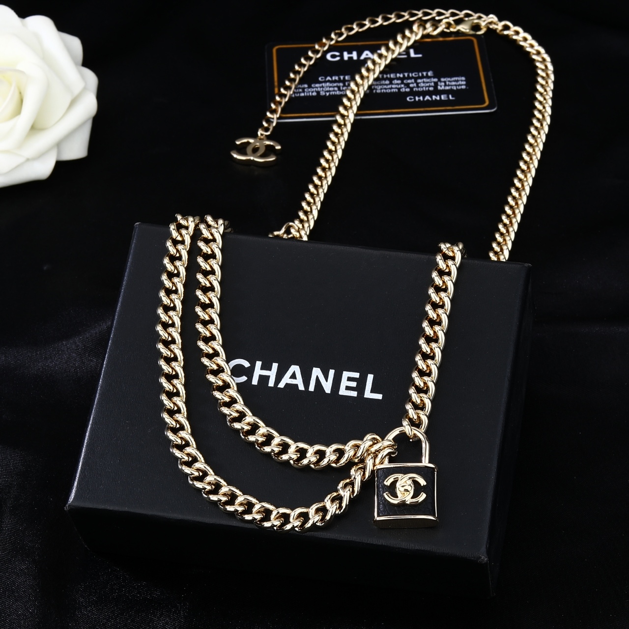 小香 Chanel 新品腰链 代购级别 一比一品质 香奈鹅 系列 风格高级百搭 高级感爆棚 现货