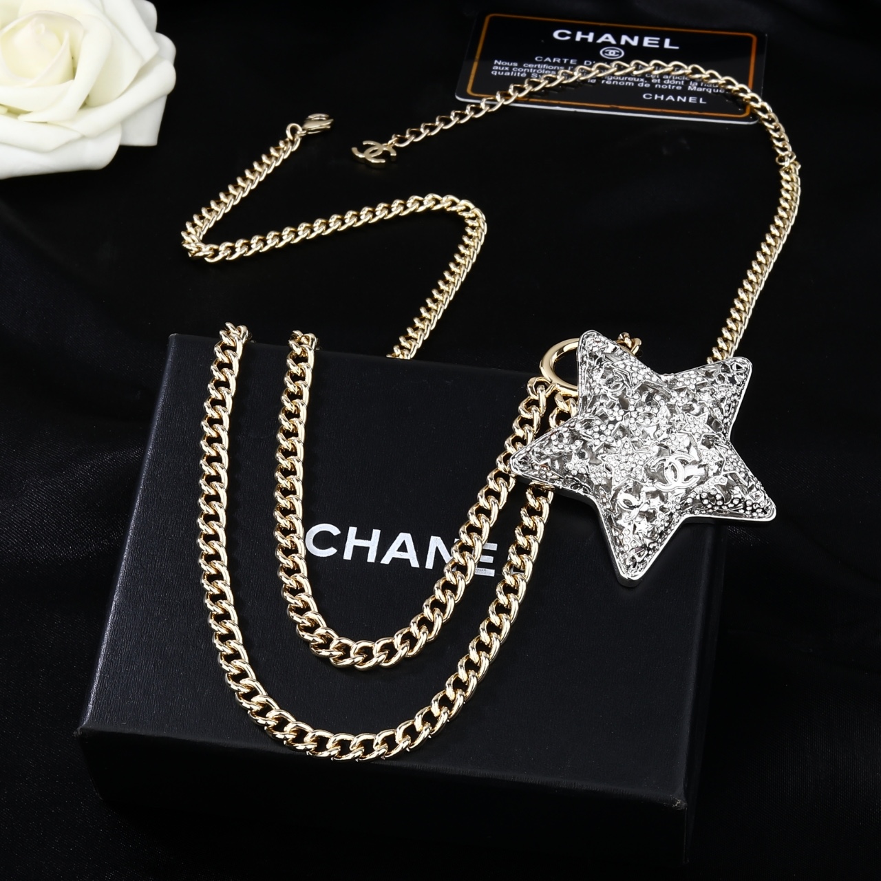 小香 Chanel 新品腰链 代购级别 一比一品质 香奈鹅 系列 风格高级百搭 高级感爆棚 现货