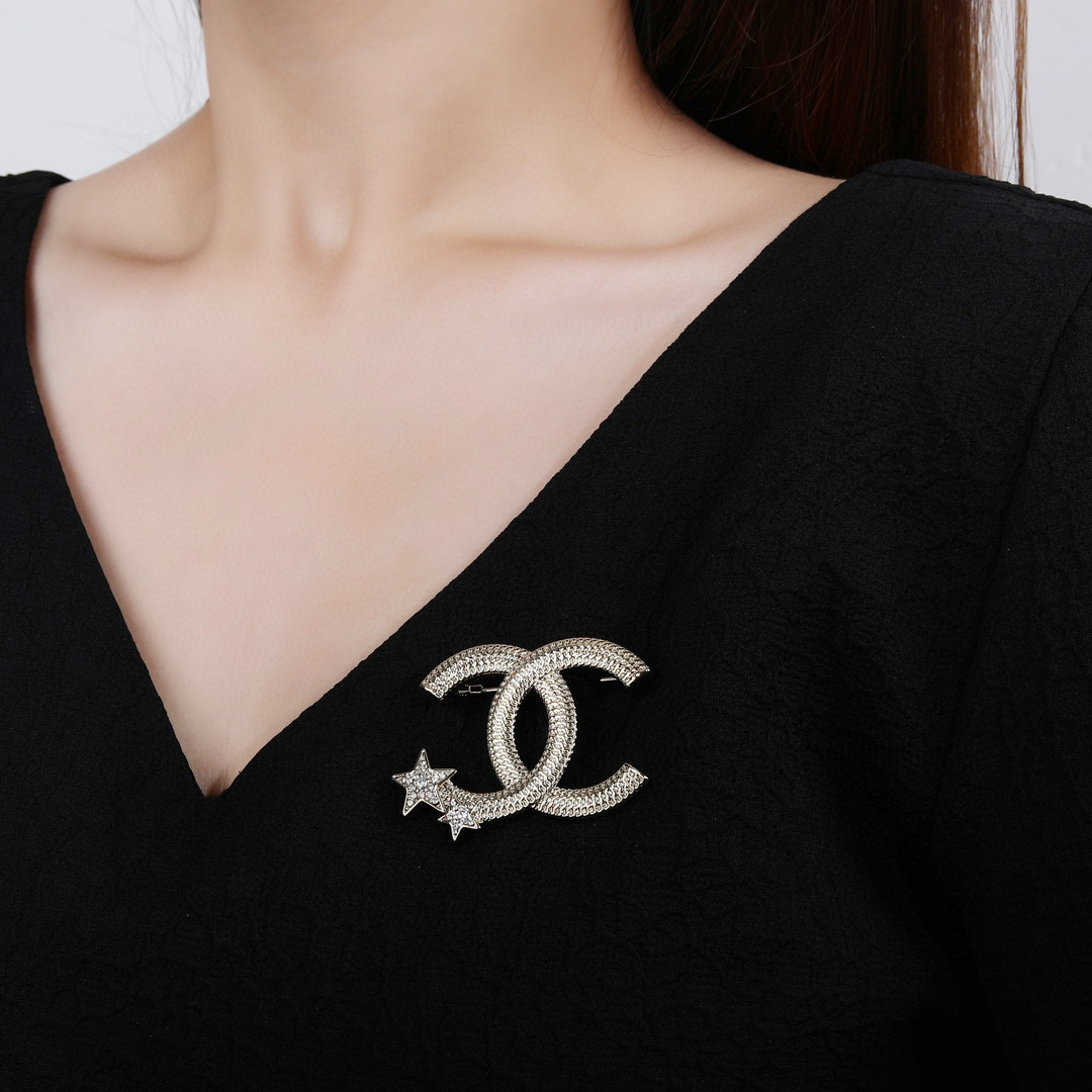Chanel CHANEL 香奈儿新款双C胸针