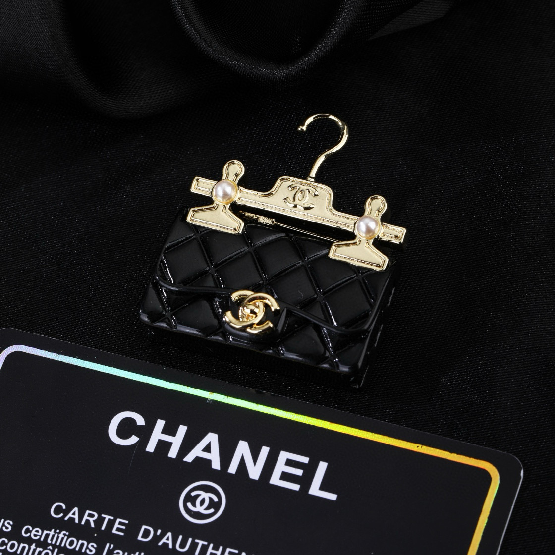 Chanel 小香Chanel新款包包双C胸针