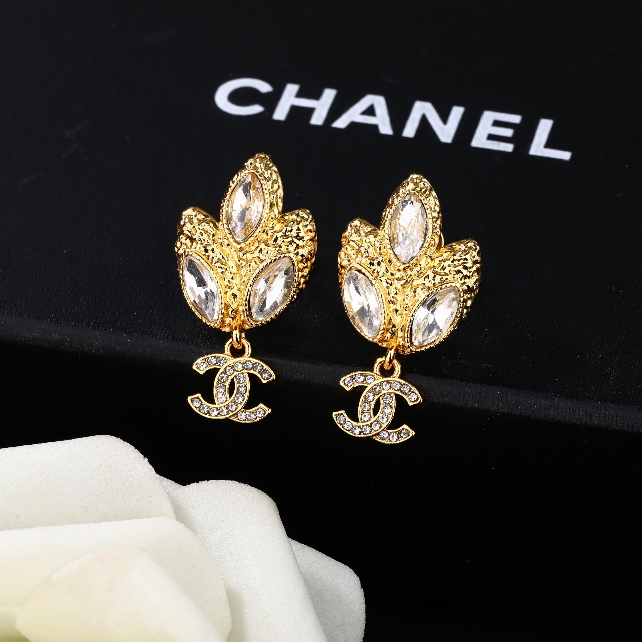 小香 Chanel 新款耳环  专柜同步上新 双C耳钉 精工打造原版一致黄铜材质