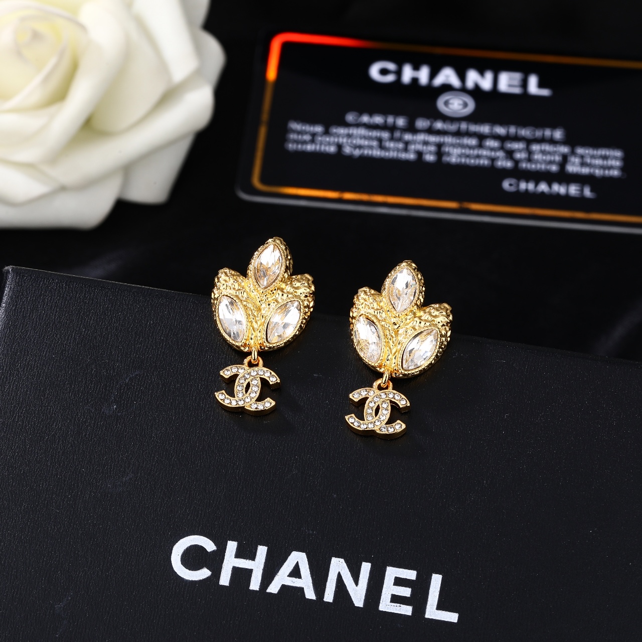 小香 Chanel 新款耳环  专柜同步上新 双C耳钉 精工打造原版一致黄铜材质