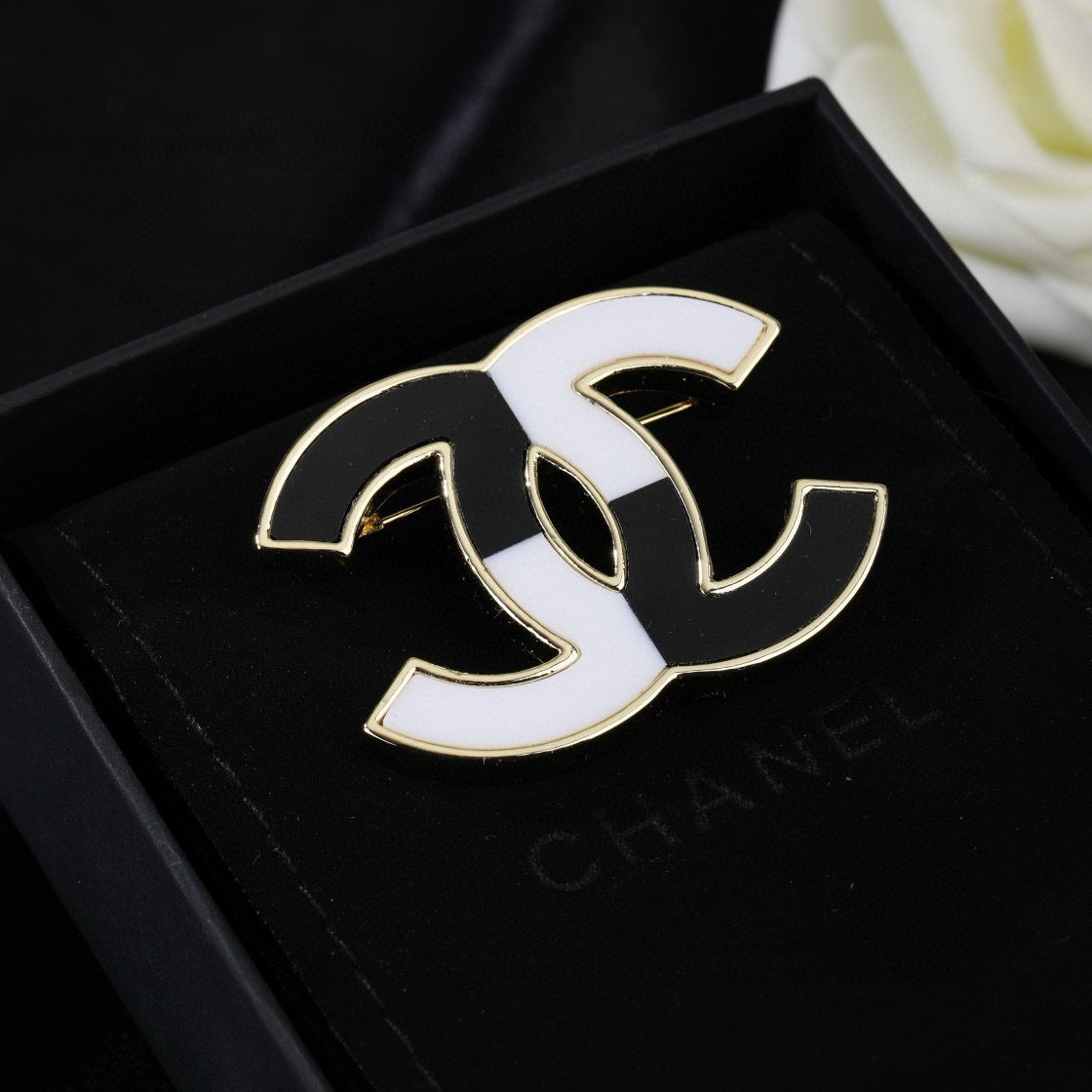 Chanel 小香Chanel新款滴油双C胸针