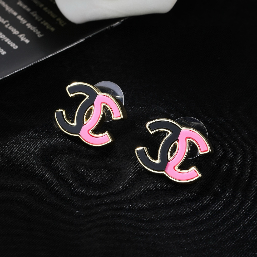 小香 Chanel 新品耳环 代购级别 一比一品质 香奈鹅 系列 经典cc logo 风格高级百搭 高级