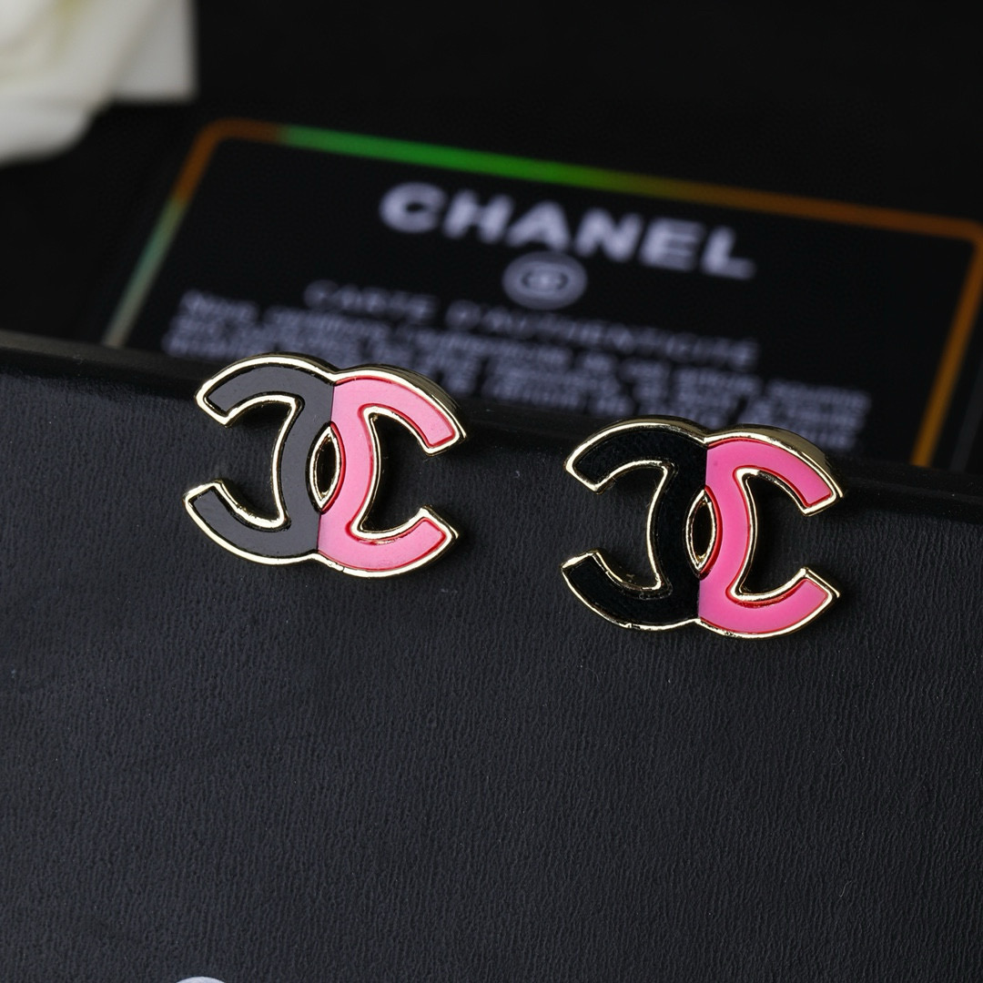 小香 Chanel 新品耳环 代购级别 一比一品质 香奈鹅 系列 经典cc logo 风格高级百搭 高级