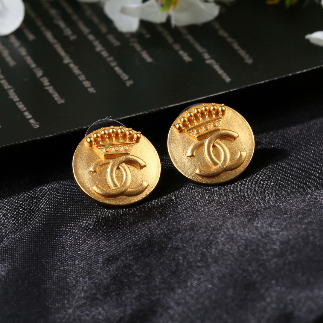 Chanel 复古金属中古耳环  简约风格超级大气 小香双c耳钉 代购级别 黄铜材质