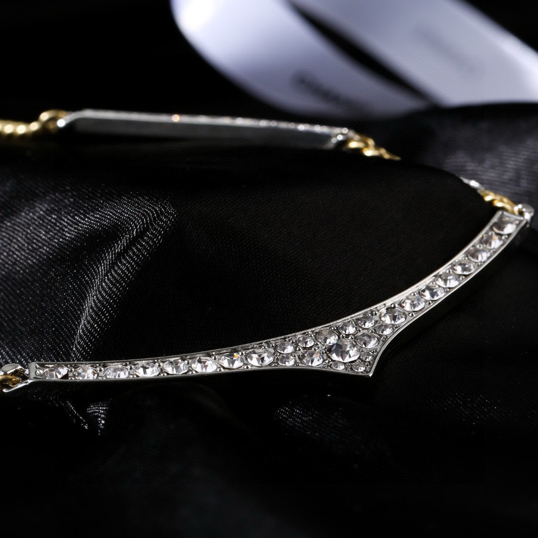 Chanel Haute Couture Haute Joaillerie Fine Jewelry Earrings Necklace 4