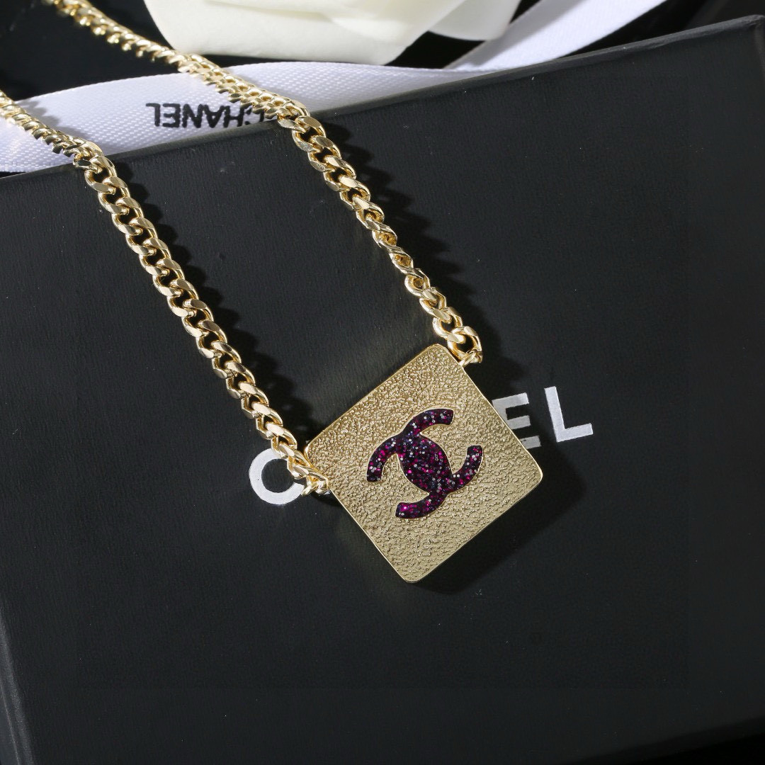 Chanel 小香 新品双面项链 太 了 新款颈链 装饰美物 名媛气质、高雅配饰、 黄铜