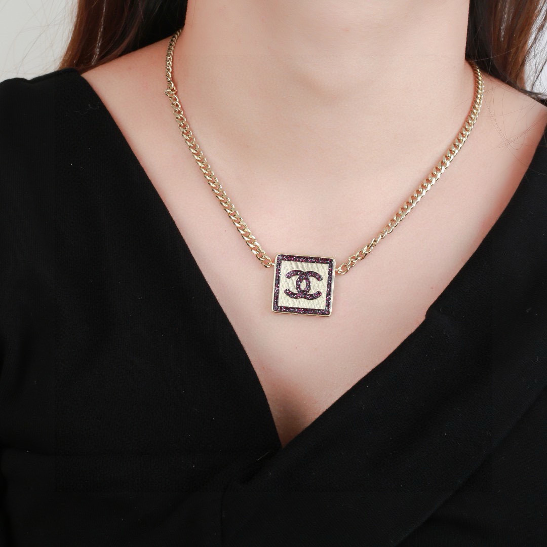 Chanel 小香 新品双面项链 太 了 新款颈链 装饰美物 名媛气质、高雅配饰、 黄铜