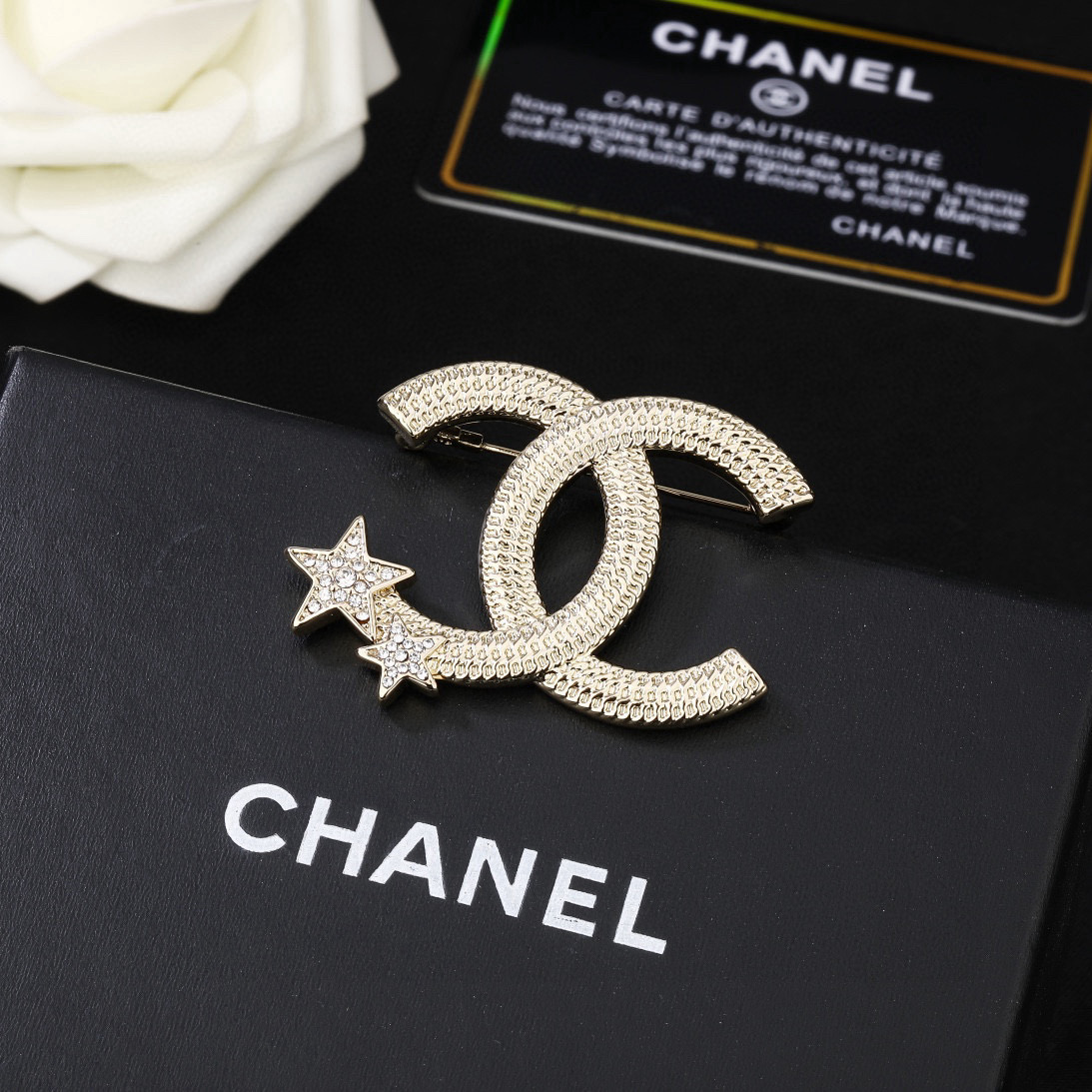 Chanel CHANEL 香奈儿新款双C胸针