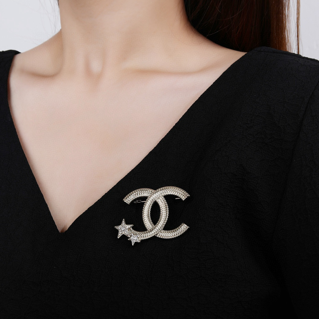 Chanel CHANEL 香奈儿新款双C胸针
