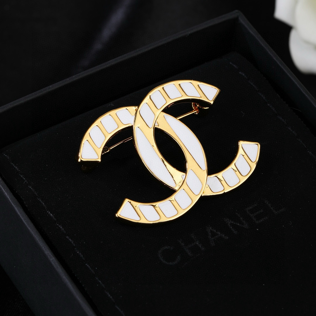 Chanel 香奈儿 Chanel新款双C胸针