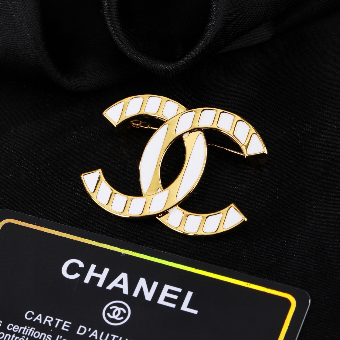 Chanel 香奈儿 Chanel新款双C胸针